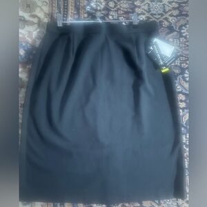 Briggs New York SKIRT (w/Tummy Control)  Size: 14